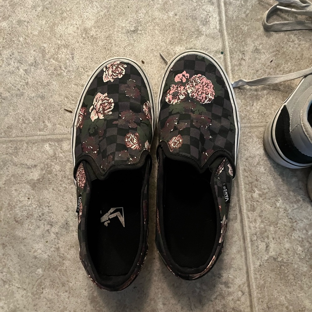 Vans women Black and Pink Floral Checkered Slip-On Sneakers SOLD